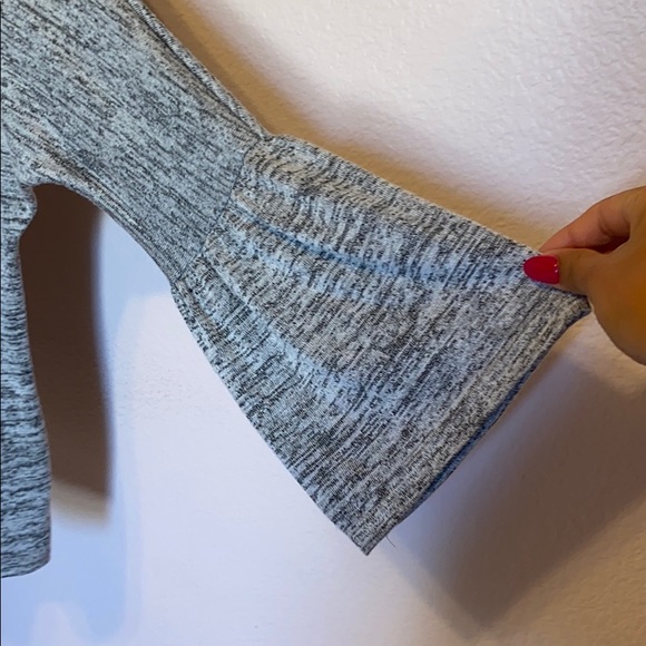 Grey Top - Picture 2 of 2